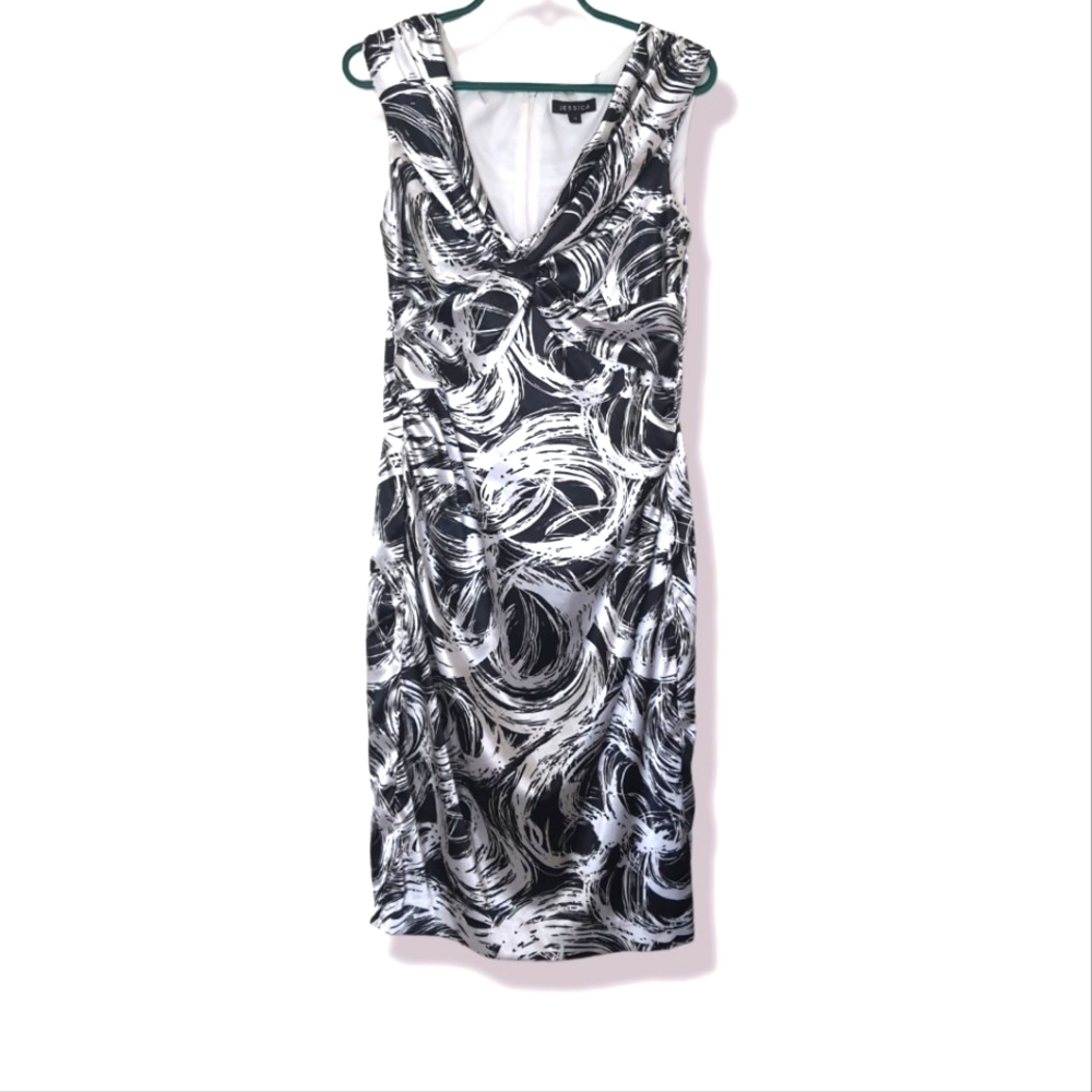 BLACK & White Abstract Art Print Dress